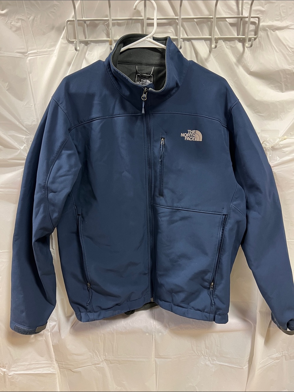 The North Face Men's Navy Blue Softshell TNF APex Jacket